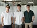 José, Nacho y Jaime, voluntarios en Alcuéscar, durante su visita a El Debate