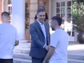 Daniel Carvajal recibe el saludo de Sánchez