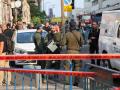 Tel Aviv (Israel), 19/07/2024.- Police inspect the damage at the scene of an explosion possibly caused by an unmanned aerial vehicle (UAV), in Tel Aviv, Israel, 19 July 2024. According to a statement by the Israeli Defense Forces (IDF), one person was killed and eight others injured in the explosion, which was caused by 'a falling aerial target.' The explosion occured around 50 meters (164 feet) from the US Embassy in Tel Aviv. EFE/EPA/ABIR SULTAN