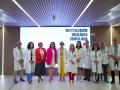 La consejera de Sanidad de Madrid, Fátima Matute, con parte del equipo del Hospital Gregorio Marañón