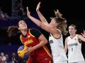 Vega Gimeno en la final contra Alemania de baloncesto 3x3 femenino