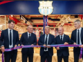 Joan Laporta inaugura la tienda del Barcelona en el Aeropuerto de Barajas