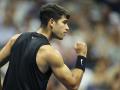 Carlos Alcaraz celebra un punto en su debut en el US Open 2024 frente a Li Tu