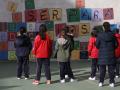 Niños en el patio de un colegio de Madrid