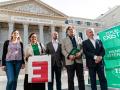 Los portavoces de Cuenca Ahora, Soria ¡YA! y Teruel Existe frente al Congreso de los Diputados