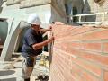 Operarios trabajando en la construcción de la Sagrada Familia, en Barcelona