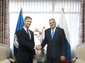 Maksim Raku encargado de negocios de Rusia en Guatemala y Ramón Gori presidente del Parlamento Centroamericano