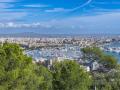 Castillo de Belver, en Palma de MallorcaArbre Arbres Architectural Baleares Bateau Eau Environnement EU Horizontal Immeuble Mallorca Mer Nuage Oceans Pluie Port Spain Transport Ville