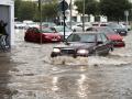 Aspecto de la Avenida Casalduch de Castellón de la Plana anegada por las aguas