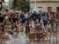 Continúan este domingo por quinto día consecutivo las labores de limpieza y desescombro en Paiporta, Valencia