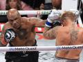 Mike Tyson y Jake Paul durante el combate en Netflix en el AT&T Stadium, Texas