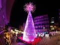 Detalle de un momento del encendido de las luces de Navidad en Vigo por parte del alcalde Abel Caballero.