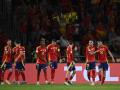 La selección española celebra el gol de Yeremi Pino