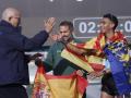 Juan Roig, junto a los ganadores de la Maratón de Valencia