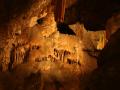 Vista del interior de las Cuevas del Salnitre, en Montserrat