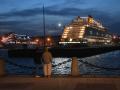 Dos cruceros en el puerto de La Coruña