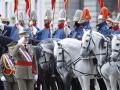 El rey Felipe VI pasa revista a las tropas en la plaza de la Armería del Palacio Real donde se celebra la Pascua Militar