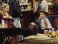 Lisa Kudrow y Matthew Perry, como Phoebe Buffay y Chandler, en Friends