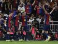 Los jugadores del Barcelona celebran uno de los cinco goles