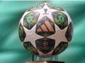Así es el balón que se utilizará en las fases eliminatorias de la Champions 2024-25
