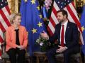 La presidenta de la CE Úrsula Von der Leyen y el vicepresidente de EE.UU. J.D. Vance en París