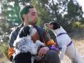 Un truficultor junto a sus perros cazadores de trufa
