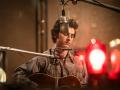Timotheé Chalamet interpreta a Bob Dylan en la película A Complete Unknown
