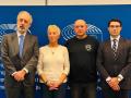 Los padres de Diego Bello mantienen encuentros con eurodiputados y eurodiputadas