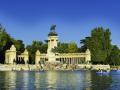 Imagen del estanque del parque de El Retiro