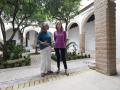 Isabel Albás y Ana Verdú, en el patio del Archivo Municipal de Córdoba