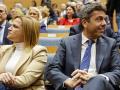 Carlos Mazón, junto a Pilar Bernabé, en un acto