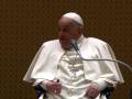 Francisco se encuentra en el Vaticano con el personal del Gemelli que lo atendió durante su hospitalización
