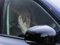 Don Juan Carlos, este martes a su llegada a la casa de Pedro Campos en Sangenjo