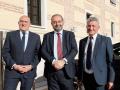 Jesús Julio Carnero, alcalde de Valladolid, Alfonso Bullón de Mendoza, presidente de la ACdP y de El Debate y Sarbelio Fernández Pablos, alcalde de Arroyo de la Encomienda