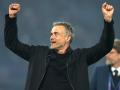 Luis Enrique celebra con los aficionados del PSG el pase a la final de Champions