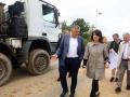 La consejera de Vivienda y Planificación de Infraestructuras, María M. Allegue, y el alcalde de Sanxenxo, Telmo Martín