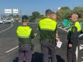 Agentes de la Policía Local y la Guardia Civil, en el lugar del accidente