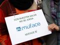 Varios funcionarios se concentran ante la sede provincial de Muface