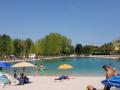 Lago de Playamonte, la única playa interior de Valencia que ha conseguido la Bandera Azul