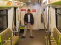 Imagen de Carlos Mazón en un vagón de Metrovalencia tras anunciar la reapertura total para el 27 de junio