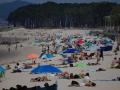 (Foto de ARCHIVO)
Decenas de personas en la playa de Samil, a 31 de mayo de 2025, en Vigo, Pontevedra, Galicia (España).

Adrián Irago / Europa Press
31 MAYO 2025;CALOR;RECURSOS;PLAYA
31/5/2025