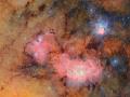 Imagen del observatorio Rubin que muestra las nebulosas Trífida y de la Laguna