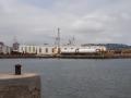 El Tallerón de Duro Felguera desde la playa de Poniente