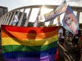 Cientos de personas durante la manifestación del Orgullo LGTBI+, a 28 de junio de 2025