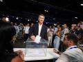 Alberto Núñez Feijóo deposita la papeleta con su nombre en este XXI Congreso Nacional del PP