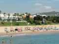 Imagen de archivo de la playa de La Romana donde ha fallecido un hombre ahogado, Castellón