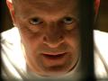 Anthony Hopkins interpretando a Hannibal Lecter en El silencio de los corderos (1991)