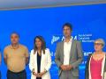 En el centro, Meritxell Budó y Jordi Solé, en la presentación de la oficina