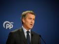 El presidente del Partido Popular, Alberto Núñez Feijóo, durante una rueda de prensa, en la sede del PP en Génova