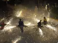 Los toros de fuego iluminando la noche en Barrax